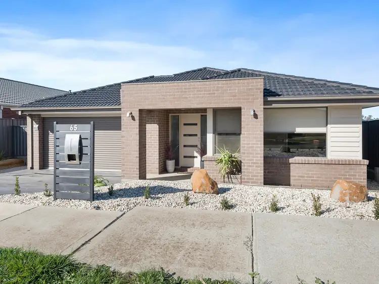 65 Caroline Chisholm Drive, Kyneton VIC 3444