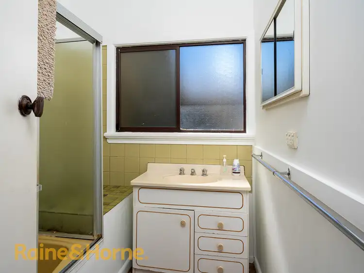 Fifth view of Homely house listing, 8 Condon Close, Ladysmith NSW 2652