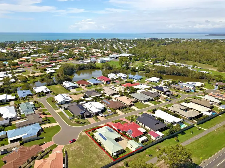 42 Harrison Circuit, Urangan QLD 4655