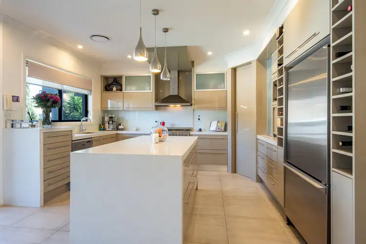 Fifth view of Homely house listing, 19 St Helens Close, West Hoxton NSW 2171