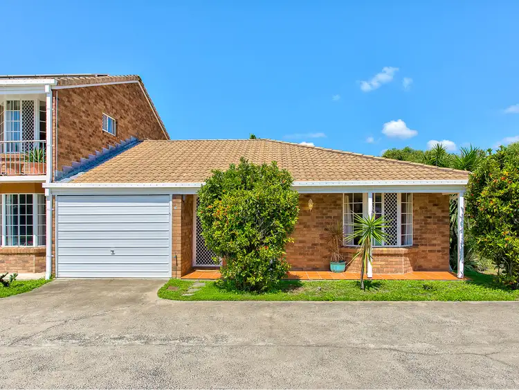 Main view of Homely townhouse listing, 10 / 10 Halle St, Everton Park QLD 4053