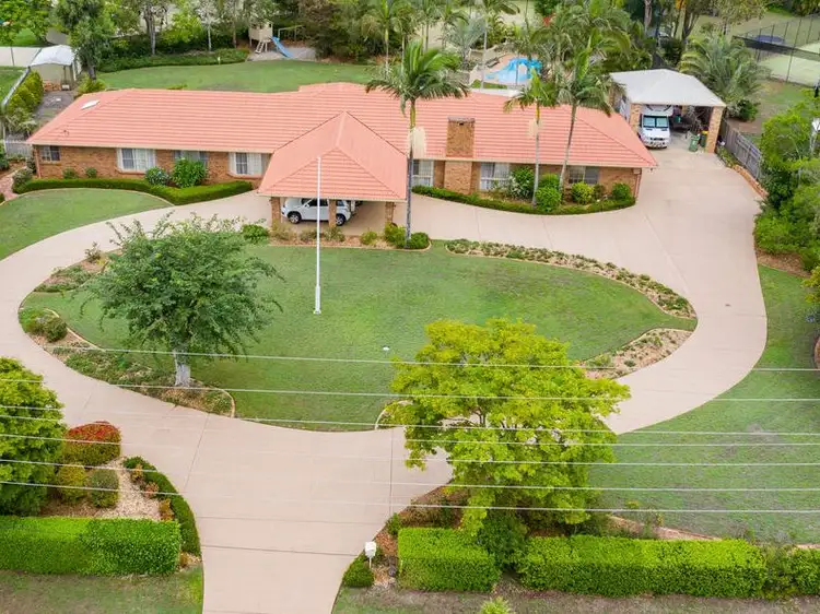 54 Whitehall Avenue, Birkdale QLD 4159