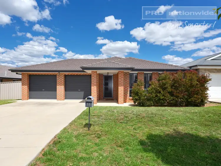 11 Mirrul Street, Glenfield Park NSW 2650