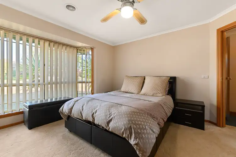 Sixth view of Homely house listing, 10 Kyle Court, Wodonga VIC 3690