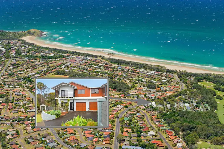 Second view of Homely townhouse listing, 2/192 Matthew Flinders Drive, Port Macquarie NSW 2444