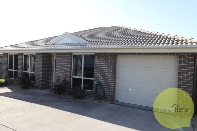 3 Sundowner Avenue