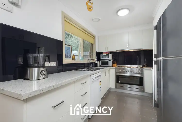 Fourth view of Homely house listing, 2 Heathcote Court, Endeavour Hills VIC 3802