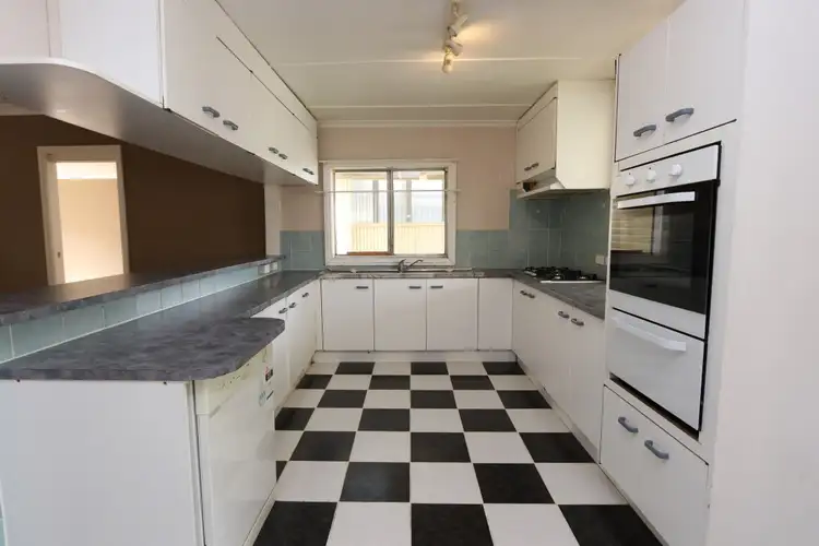 Seventh view of Homely house listing, 114 Britannia Street, Temora NSW 2666