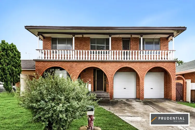 18 Supply Avenue, Lurnea NSW 2170