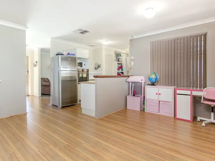 Sixth view of Homely house listing, 4 Taylor Close, Leda WA 6170