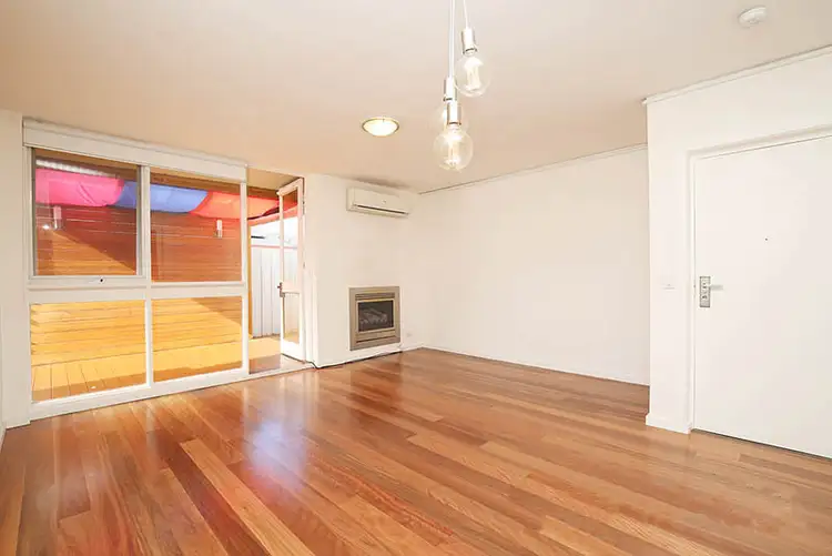 Main view of Homely apartment listing, 2/1 Ranleigh Court, Moorabbin VIC 3189