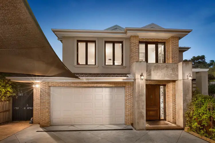 9 St Clems Rd, Doncaster East VIC 3109