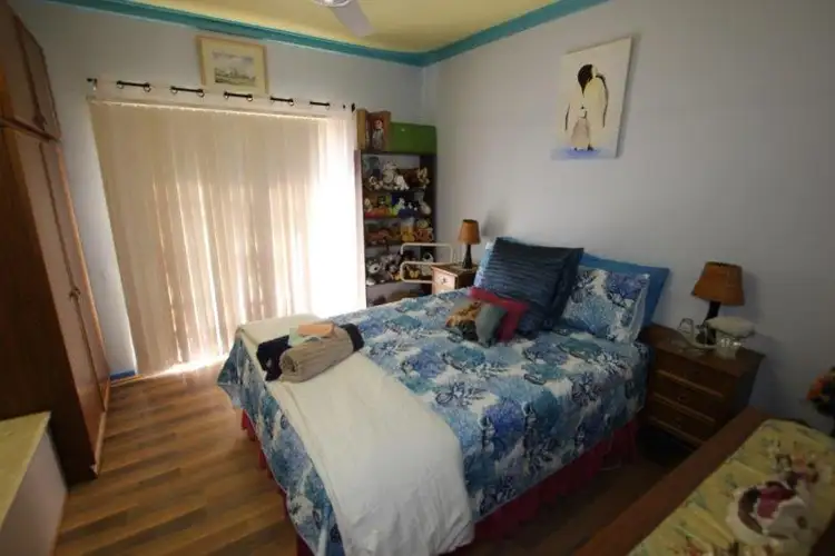 Seventh view of Homely house listing, 33 French Avenue, Merredin WA 6415