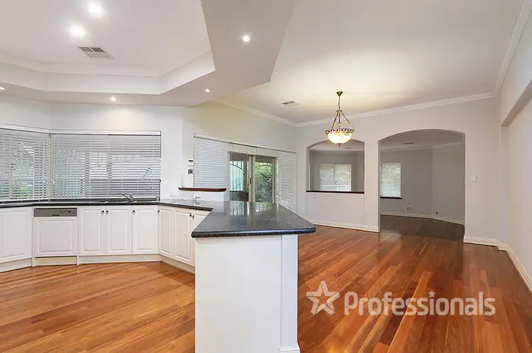 12 Baldessin Avenue, Harrisdale WA 6112