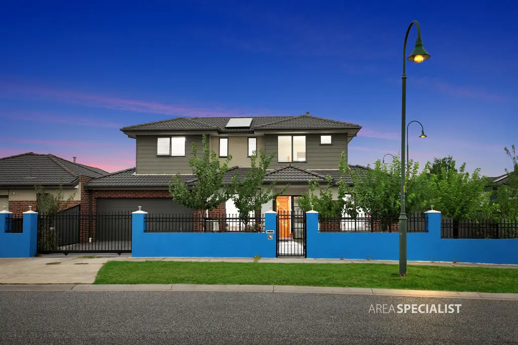 Main view of Homely house listing, 2 Bethune Drive, Hampton Park VIC 3976