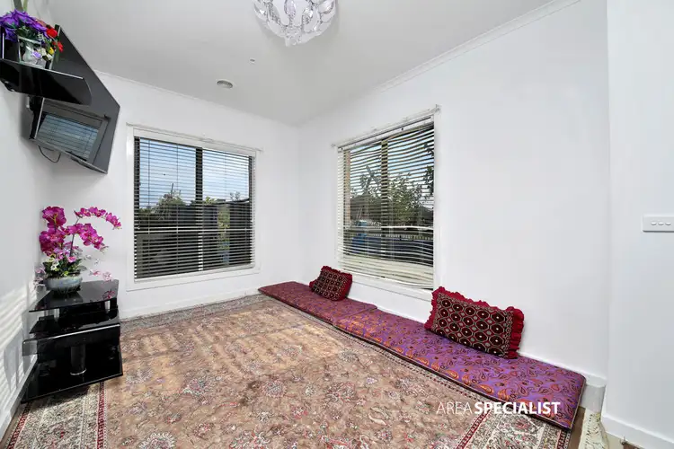 Second view of Homely house listing, 2 Bethune Drive, Hampton Park VIC 3976