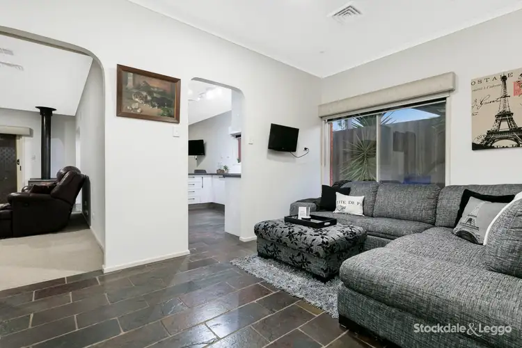 Sixth view of Homely house listing, 5 Gemma Court, Langwarrin VIC 3910