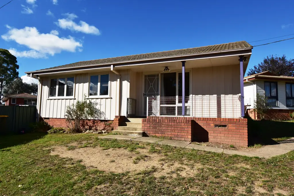 Main view of Homely house listing, 19 Algona Crescent, Orange NSW 2800