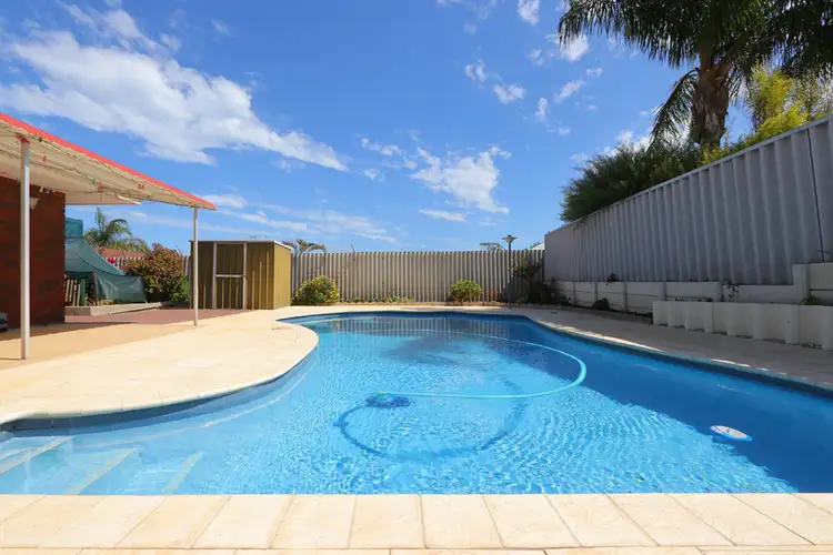 13 Fionn Street, Hamersley WA 6022