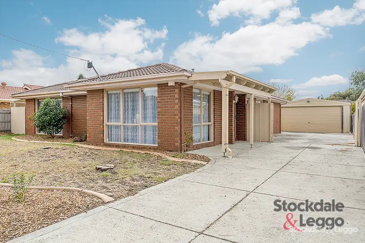 27 Northleigh Avenue, Craigieburn VIC 3064