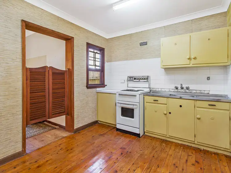 Fifth view of Homely house listing, 89 Foamcrest Ave, Newport NSW 2106