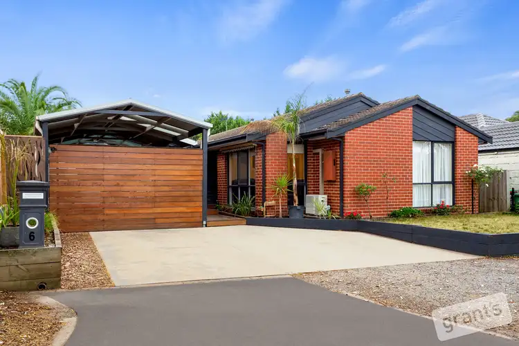6 Tilba Court, Berwick VIC 3806