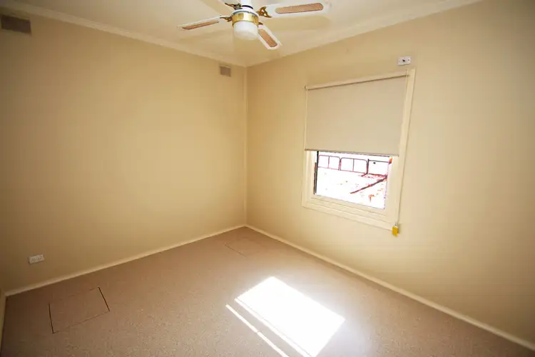 Sixth view of Homely house listing, 25 Twentieth Street, Renmark SA 5341