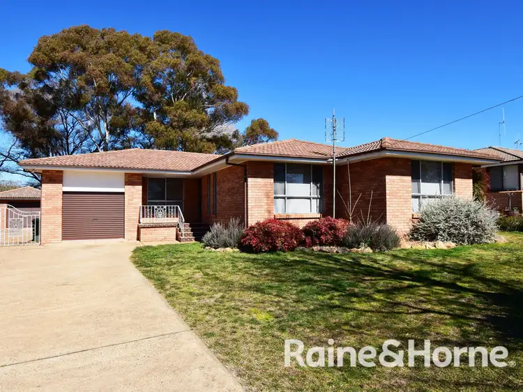9 Talinga Place, Orange NSW 2800