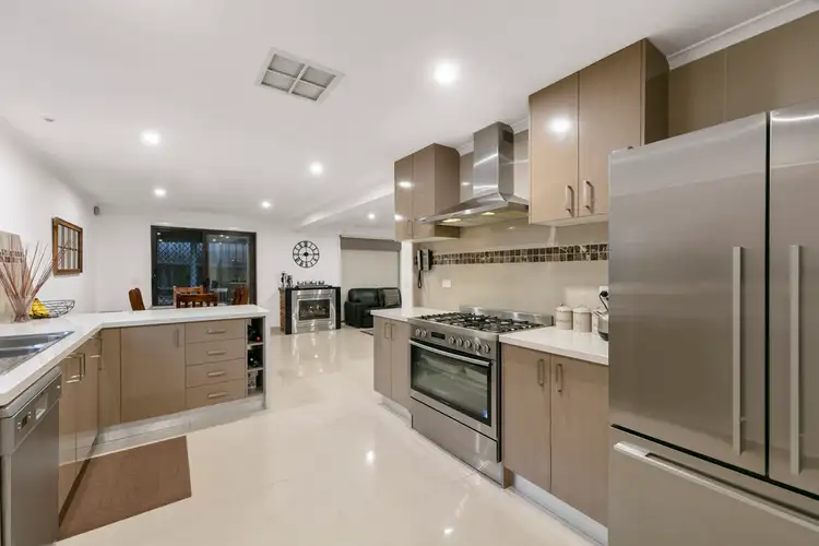 Second view of Homely house listing, 3 Waruka Close, Endeavour Hills VIC 3802