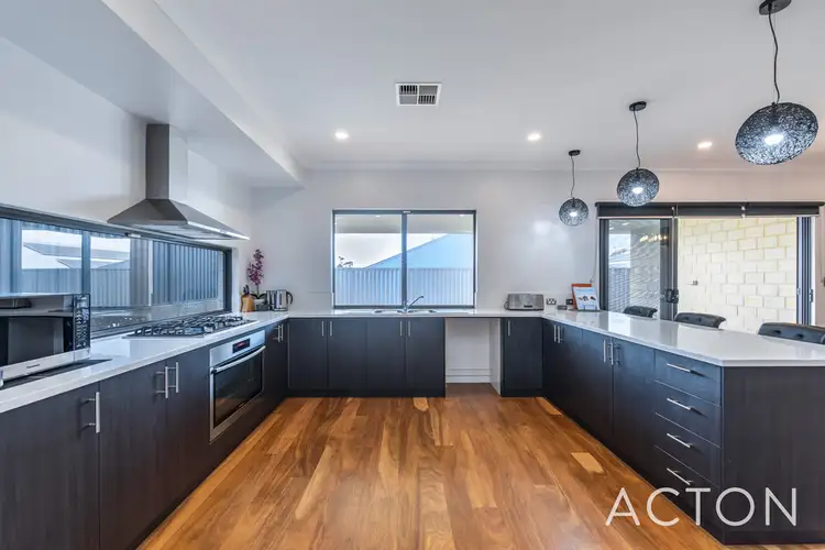 8 Fairgrounds Parkway, Alkimos WA 6038