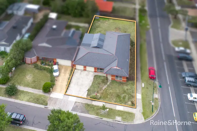 Third view of Homely house listing, 2 Daly Close, Sunbury VIC 3429