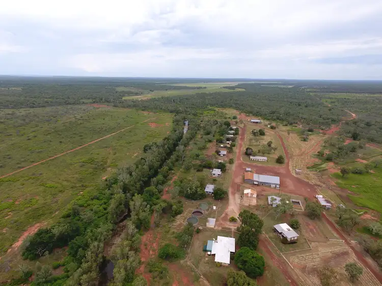 SCOTT CREEK STATION, Victoria Hwy, Katherine NT 850