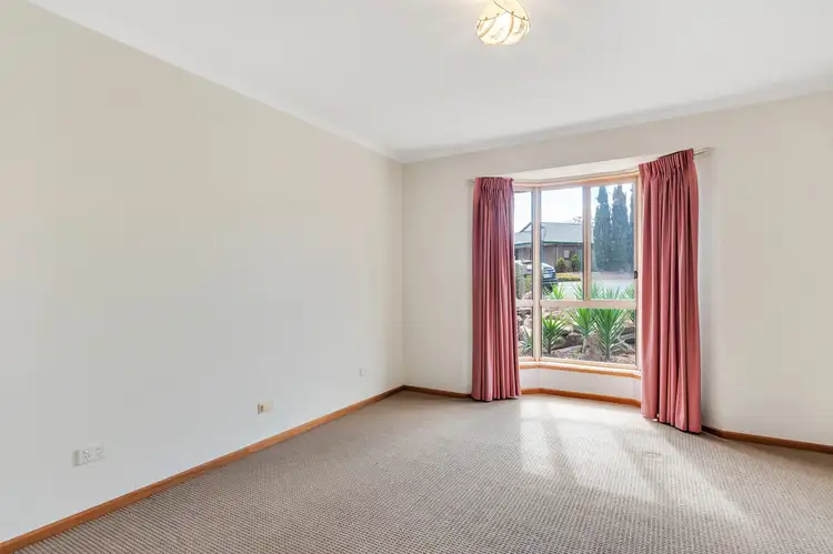 Fifth view of Homely house listing, 6A Lorraine Court, Morphett Vale SA 5162