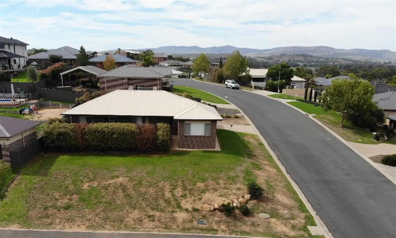 Main view of Homely house listing, 1/1 Lockeridge Drive, Tumut NSW 2720