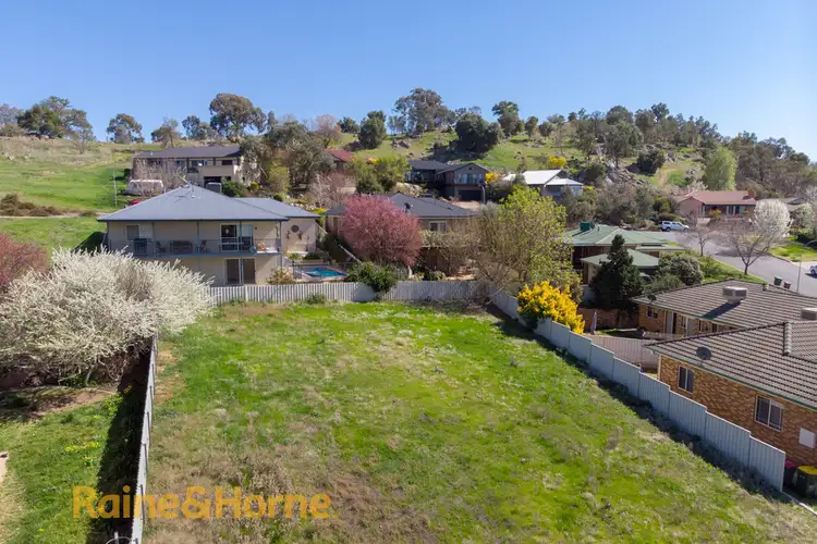 55 Simkin Crescent, Kooringal NSW 2650