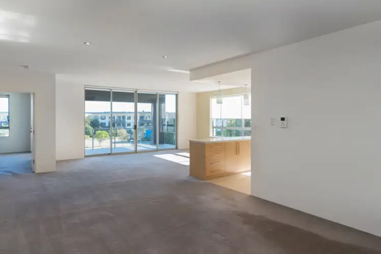 3-5 ILANAH AQUA PENDRAAT PARADE, Hope Island QLD 4212