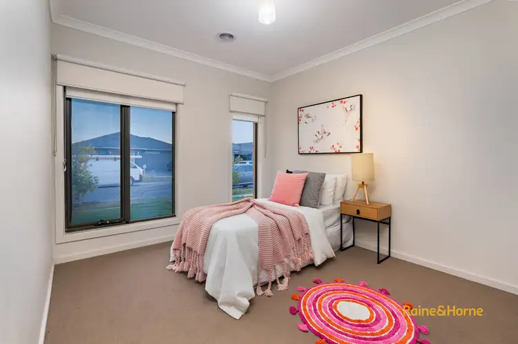 Fifth view of Homely house listing, 22 Bendigo Court, Cranbourne VIC 3977