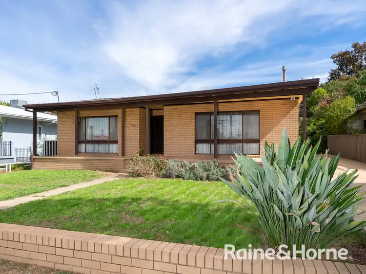 264 Lake Albert Road, Kooringal NSW 2650