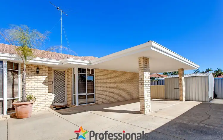 Second view of Homely house listing, 2/40 Everlasting Retreat, Halls Head WA 6210