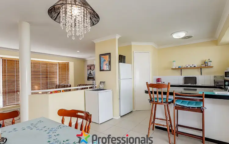 Fourth view of Homely house listing, 2/40 Everlasting Retreat, Halls Head WA 6210