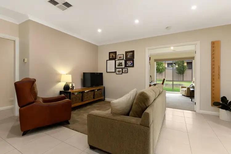 Sixth view of Homely house listing, 10 Blue Bonnet Way, Wodonga VIC 3690