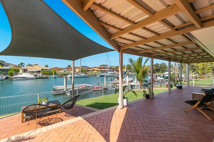 11 Bollard Court, Raby Bay QLD 4163