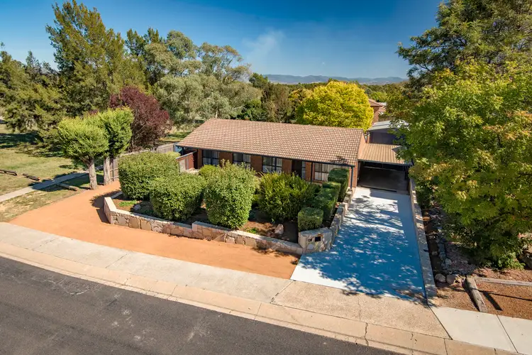 136 Jackie Howe Crescent, Macarthur ACT 2904