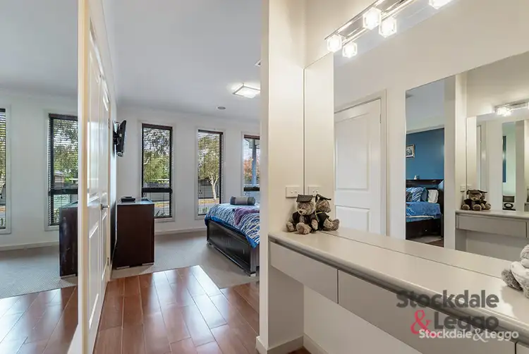 Fifth view of Homely house listing, 5 Nottingham Close, Craigieburn VIC 3064