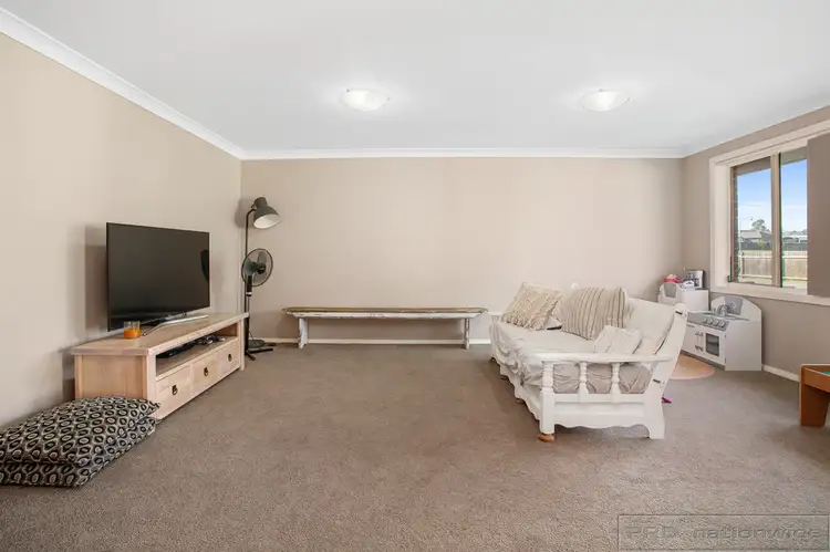 Second view of Homely house listing, 1/18 Farmgate Row, East Branxton NSW 2335