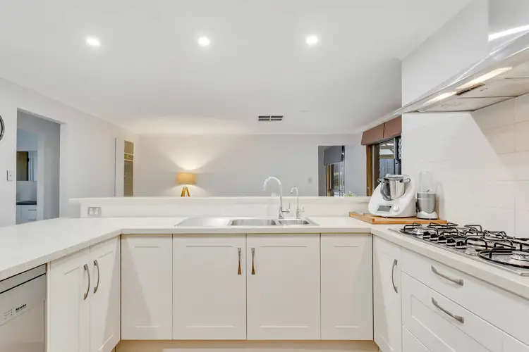 Fifth view of Homely house listing, 10 Bendigo Close, Trott Park SA 5158