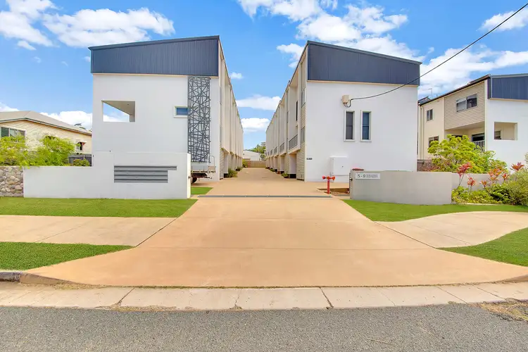 Main view of Homely unit listing, 3/5-9 VIEW STREET, West Gladstone QLD 4680