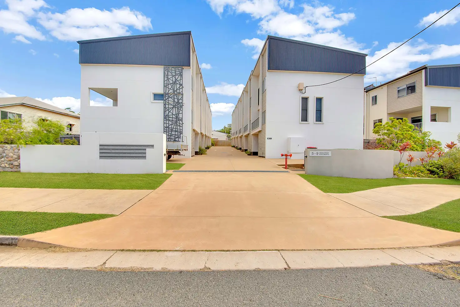 Main view of Homely unit listing, 3/5-9 VIEW STREET, West Gladstone QLD 4680