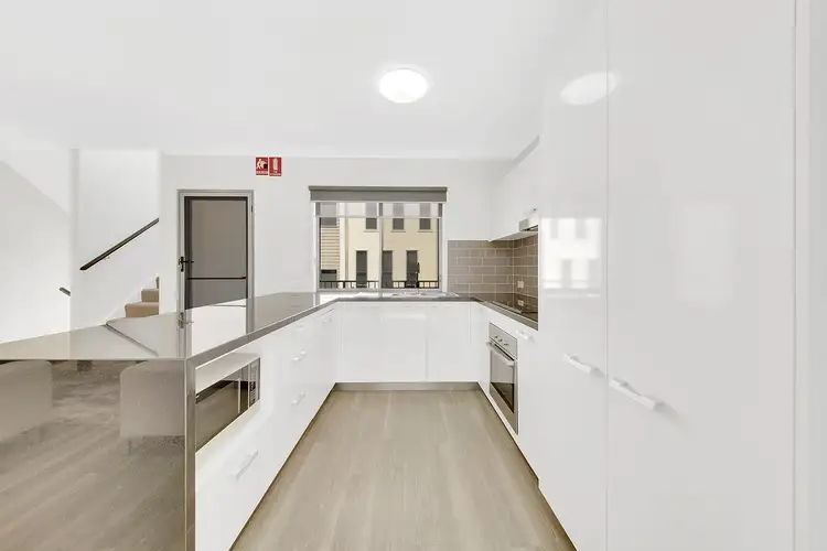 Fourth view of Homely unit listing, 8/7 VIEW STREET, West Gladstone QLD 4680