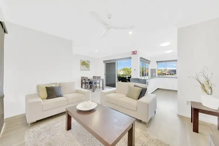 Main view of Homely unit listing, 6/7 VIEW STREET, West Gladstone QLD 4680